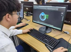 初中毕业女生学兰州职业学校计算机网络应用好吗？